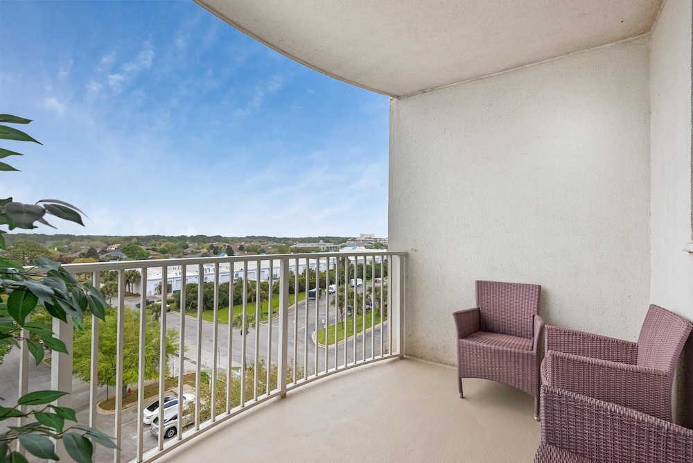 Palms Resort #1602 Full 2 Bedroom