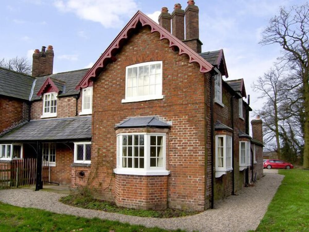 Knutsford Vacations - Dairy Apartment 2 - Property Image 4