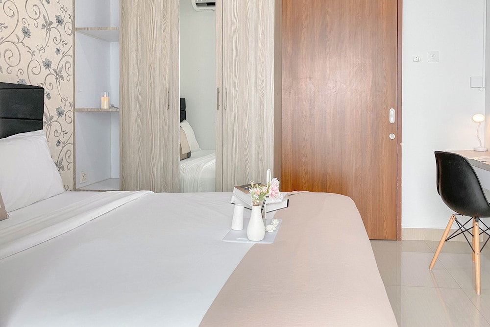 Modern Look Studio At Grand Kamala Lagoon Apartment