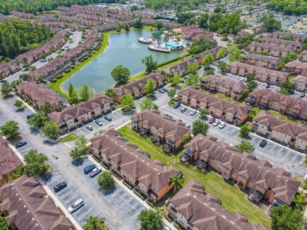 4br Home W Hottub In Regal Oaks Resort Near Disney 4 Bedroom Townhouse