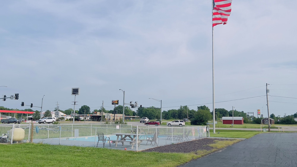 Country Inn Motel