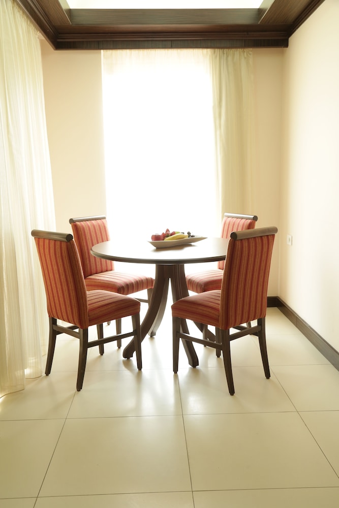 Golden Lili Resort & Spa