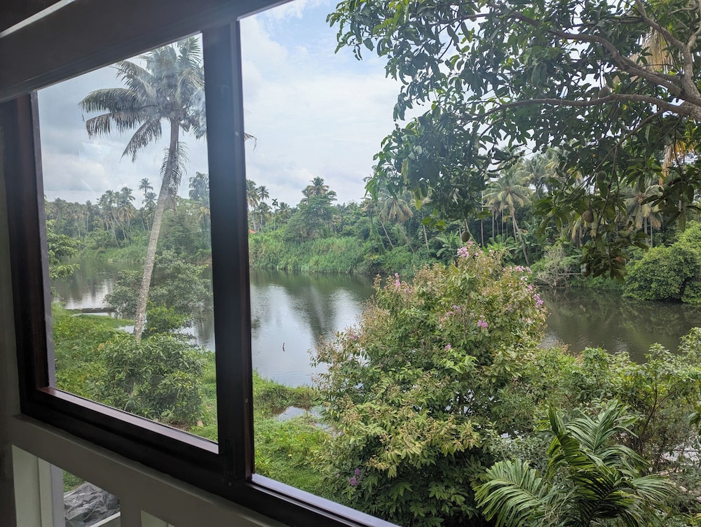 Neelambari Ecotourism Thrissur Aratupuzh