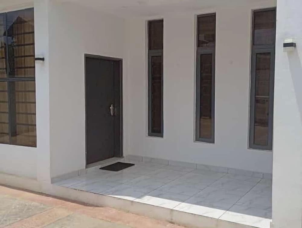 Readyhomes Shortlets and Apartments