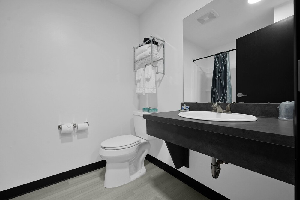 Holmes Suites Inn Columbus Pataskala - I-70 East - Property Image 15