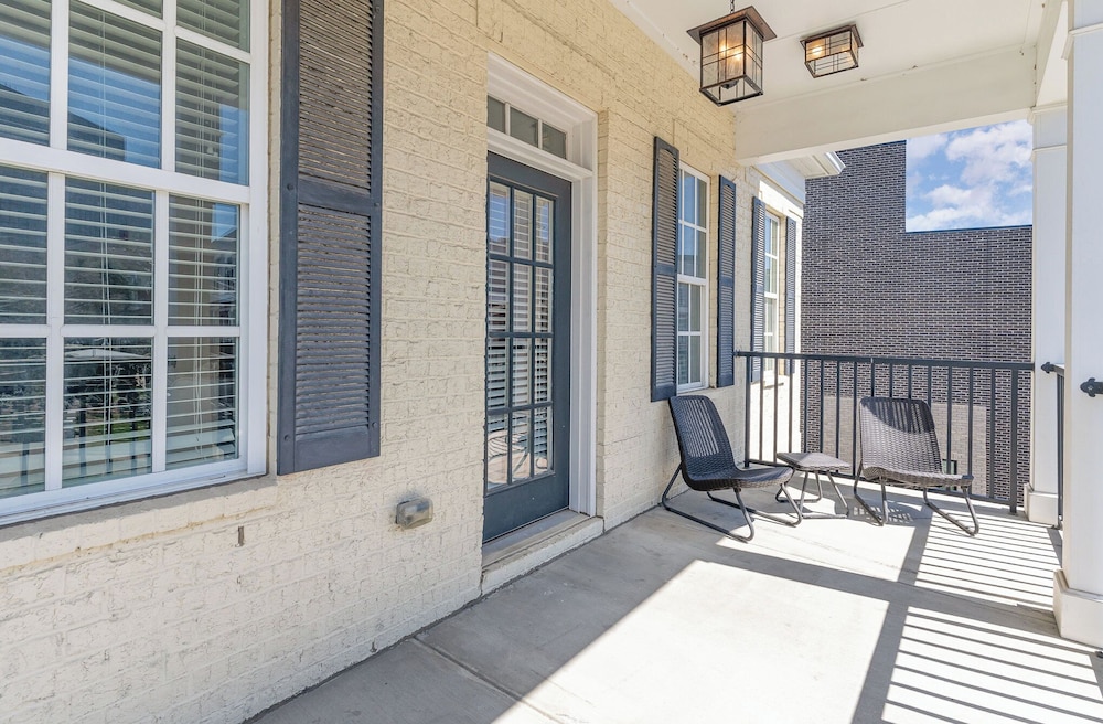 Belwood Manor-across From Parthenon-5 Min Broadway