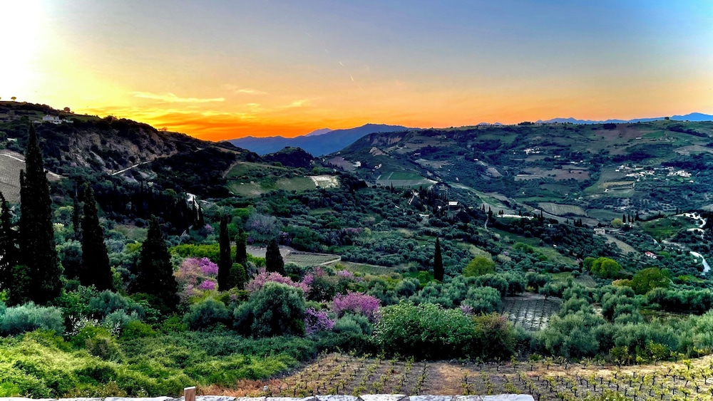 Gero-fotis Guesthouse - Upper Floor Superb View