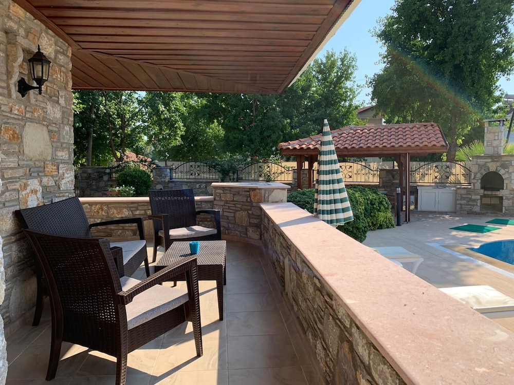 Stunning 4-bed Villa Celik 4 Bedrooms all Ensuite view 5