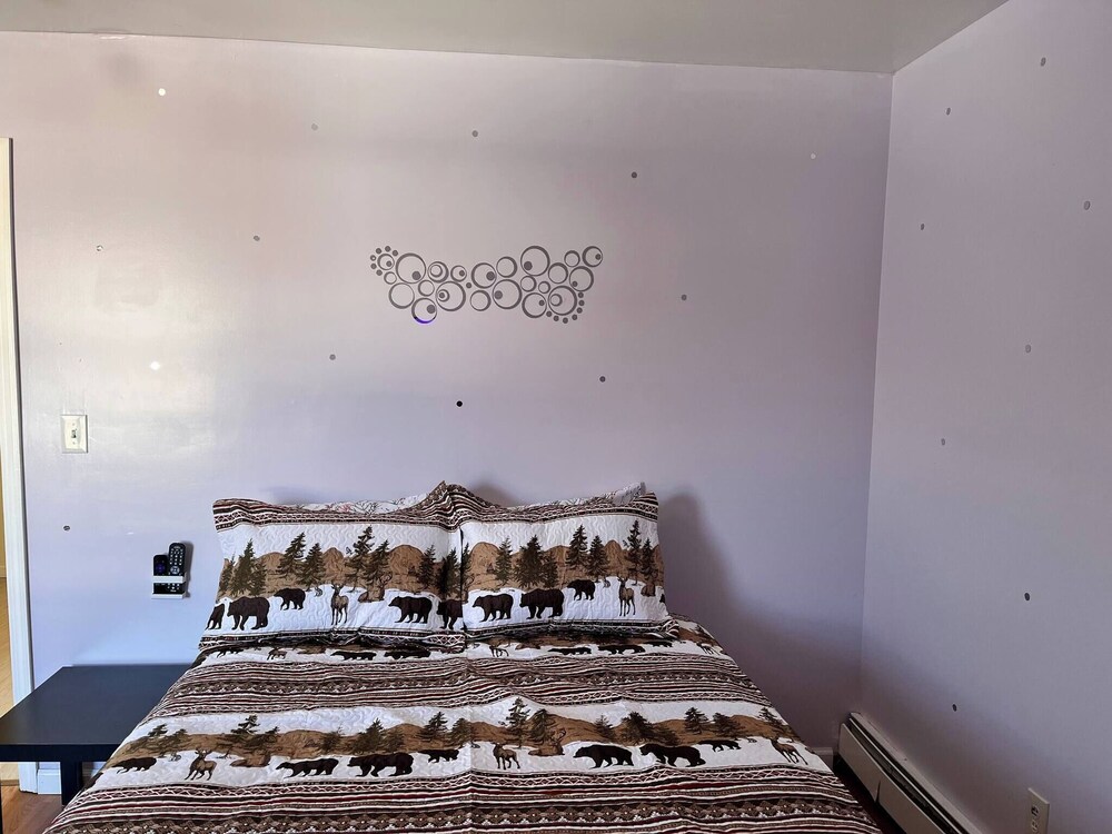Amazing Three Bedrooms Apartment