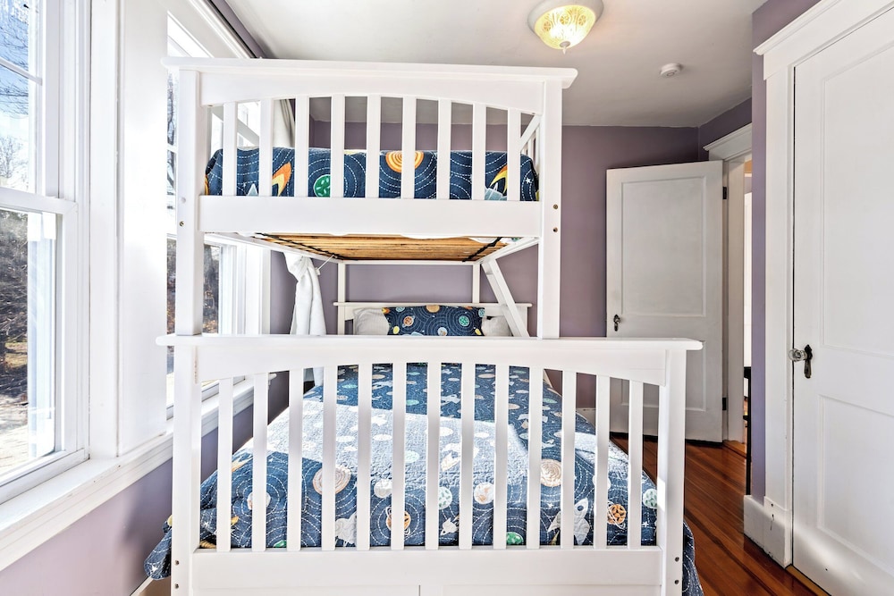 Ogunquit Village 4BR Walk to Beach, Dining & Town Center