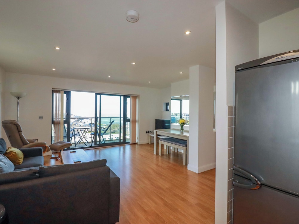 Apartment 3