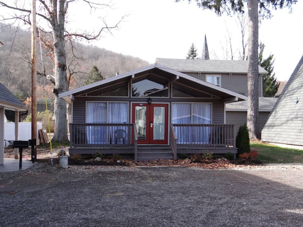 Edelweiss Lodge