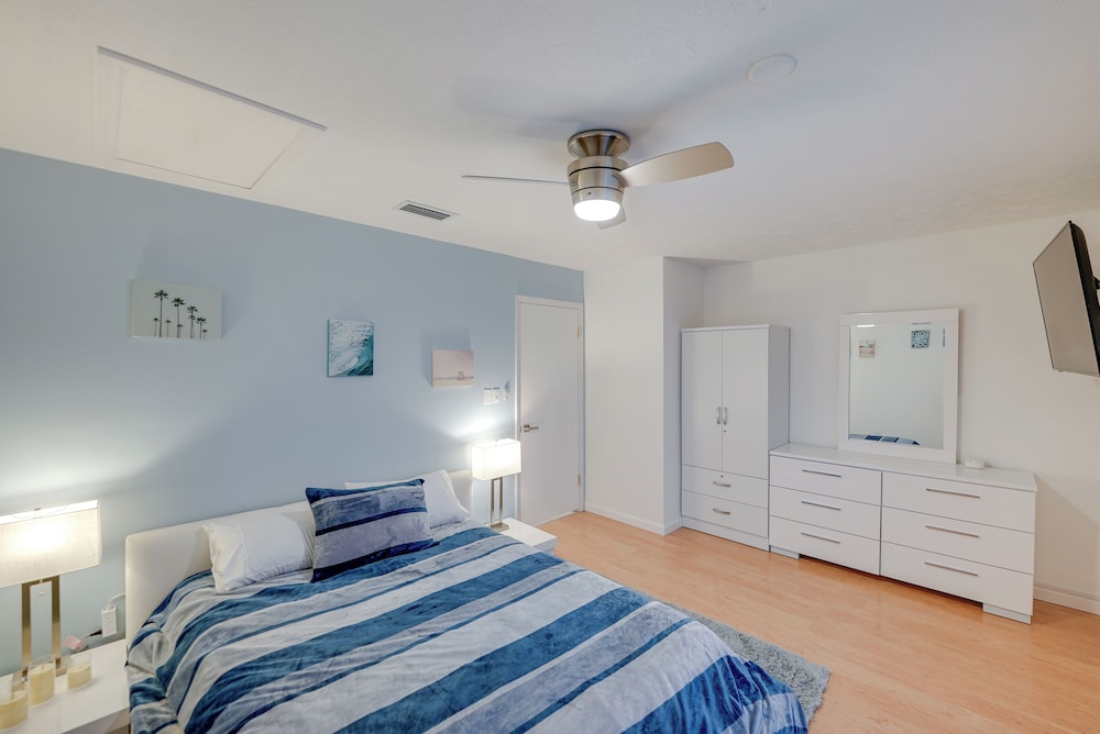 Alligator Point Beachfront Home w/ Private Hot Tub view 2