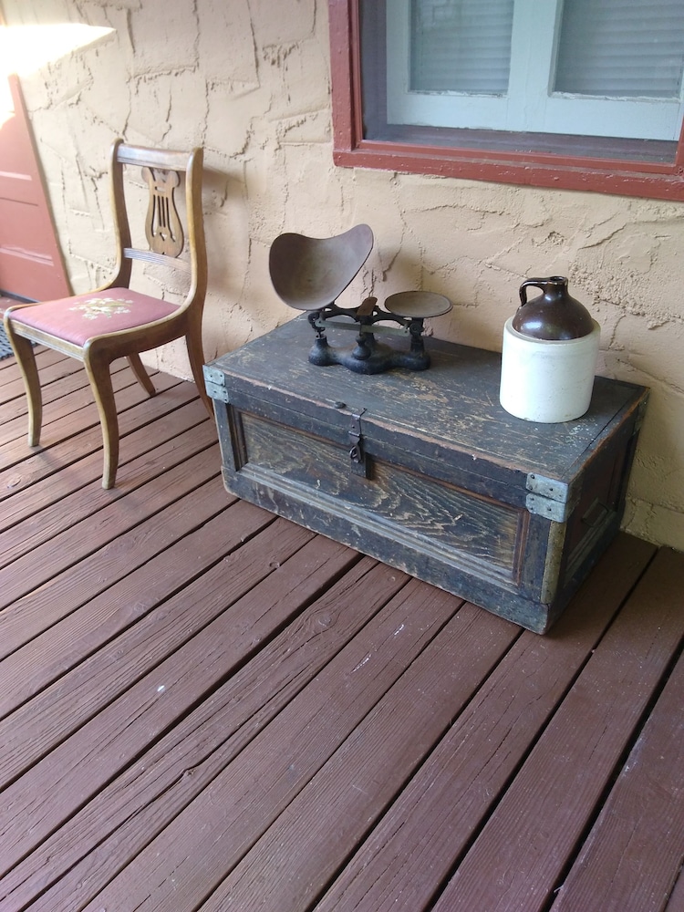 Shep's Miners Inn