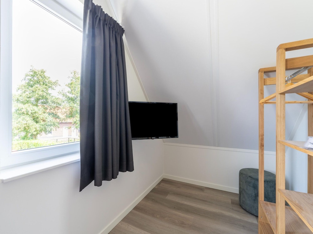 Holiday Home by Lake Beach Simonshaven view 5