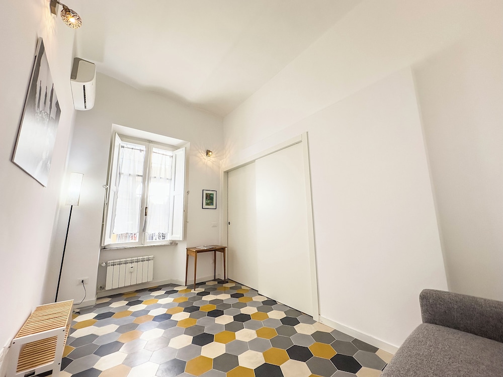 San Lorenzo Apartments