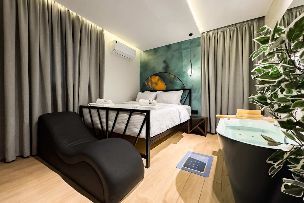 The 2bdr Placid Pod w/ Jacuzzi 5min to CAI Airport