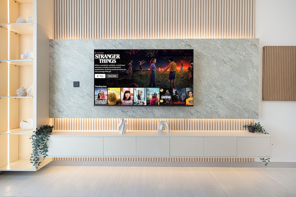 JVC Suites by Hostiva - City View