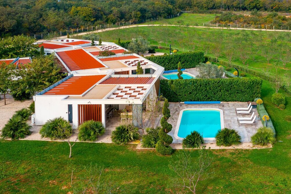 Villa Royal Green Four