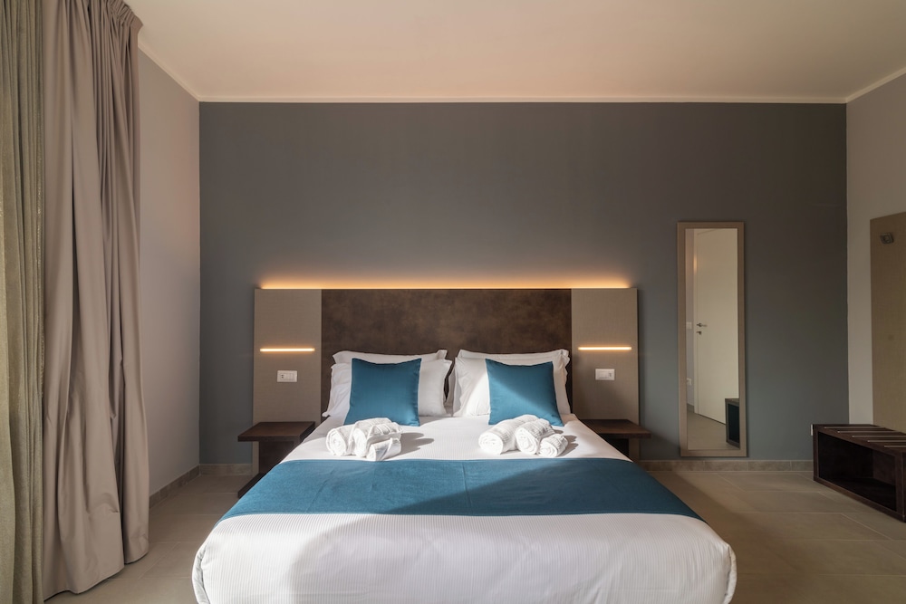 Tiber Suite