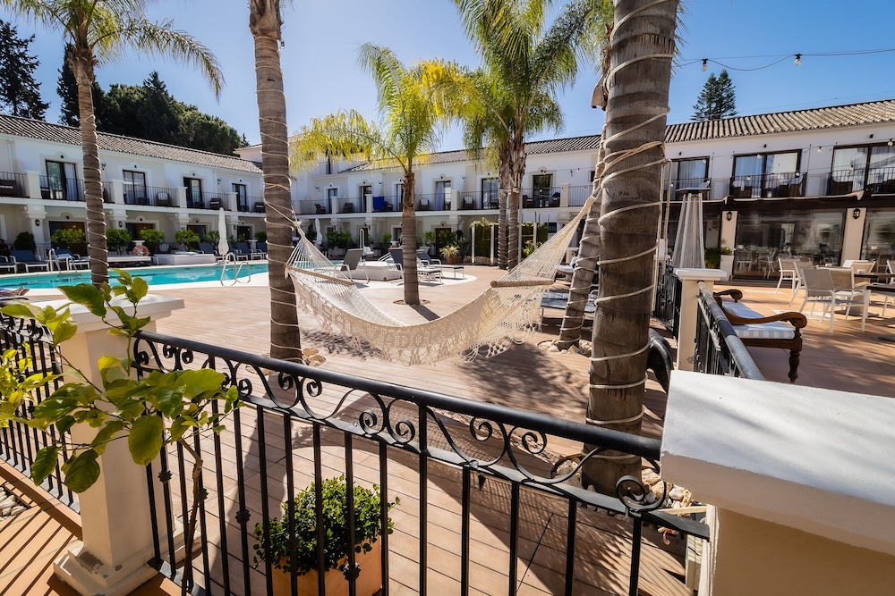 Hotel Paloma Blanca Boutique Hotel Puerto Banus - Image 1