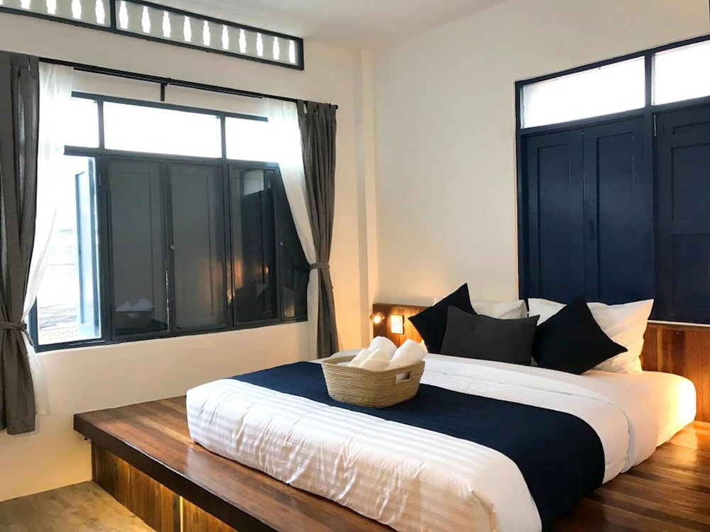 Spinomad Hostel