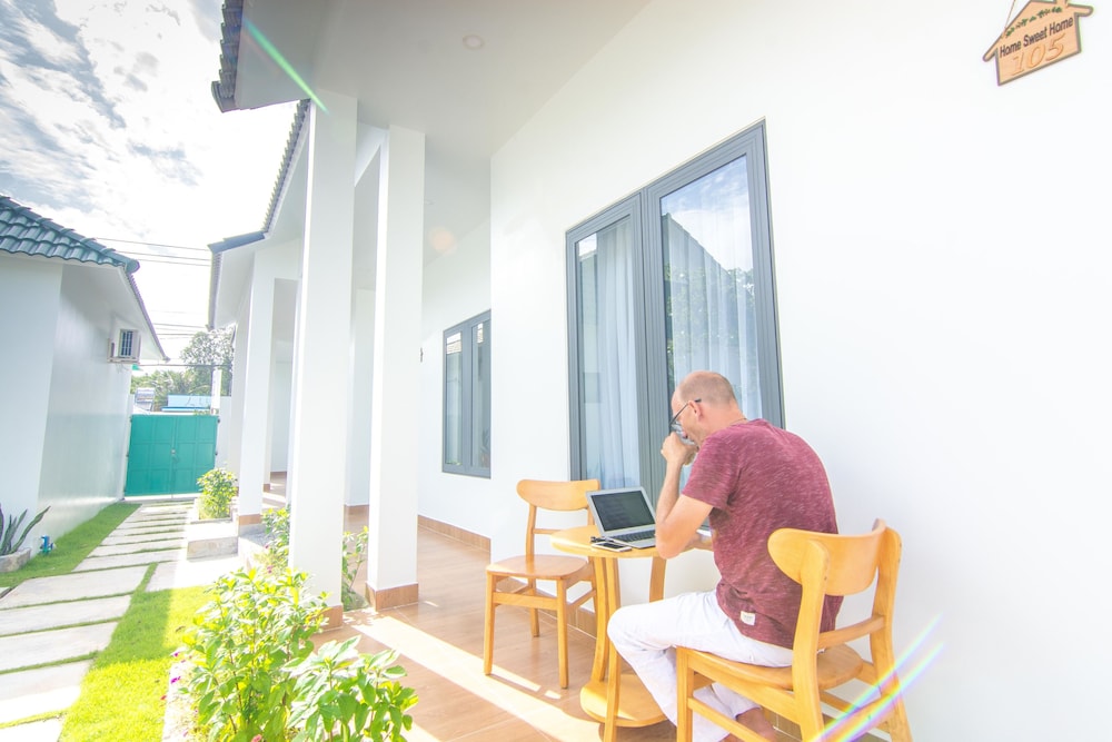 Wanderlust Garden Stay & Cafe