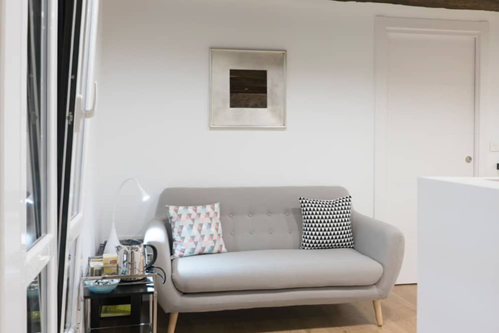 LUXURY IN OLD TOWN NEAR BEACH - by SanSebastianApartments.es photo 3