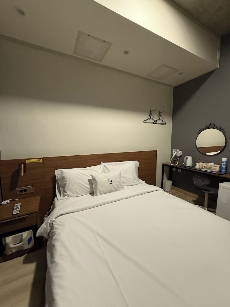 Samcheok NS Hostel & Motel