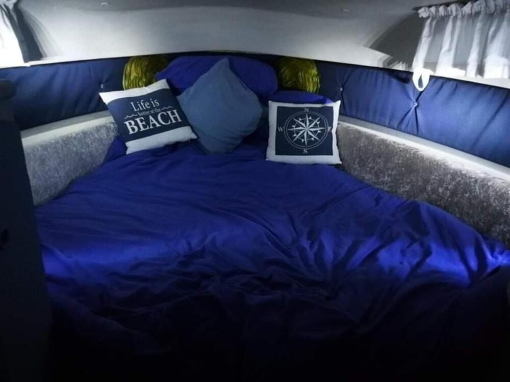Bed on a Boat Holiday in the Heart of Torquay view 3