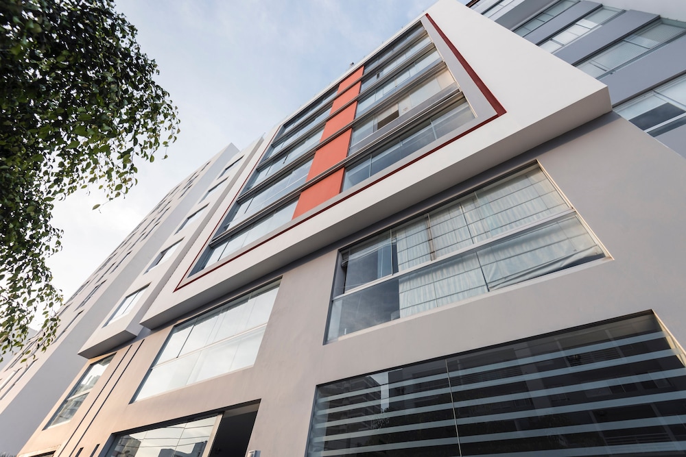 ALU Apartments - Miraflores Boardwalk