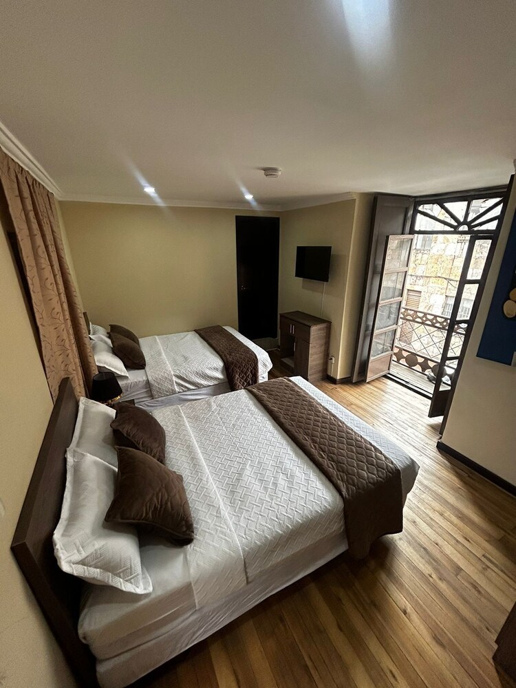 Melody Hotel