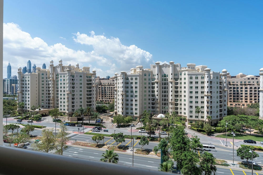 Bespoke Residences - Shoreline Al Nabat