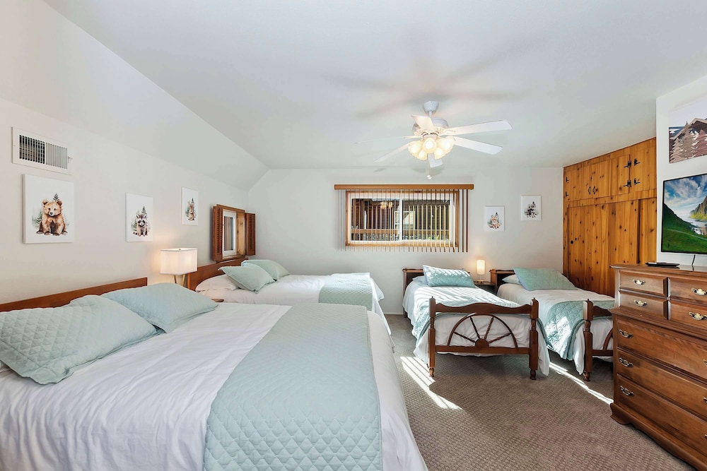Acorn Acres Lake Views for 8