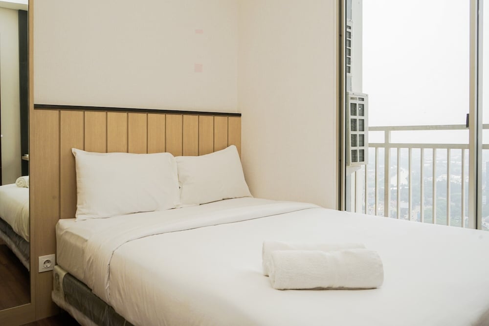 Cozy Stay 2BR Apartment at Springwood Residence