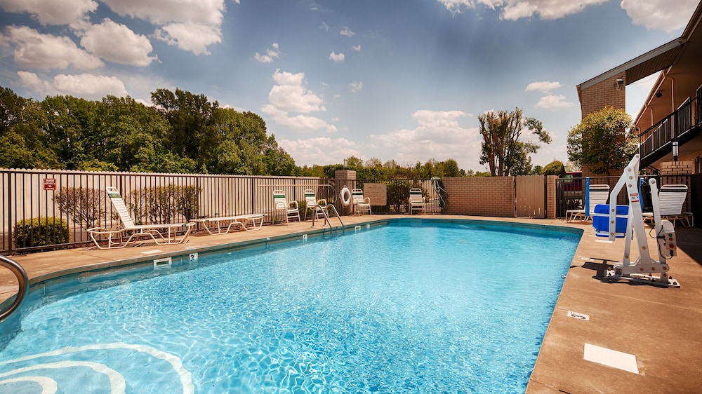 Quality Inn & Suites West Helena