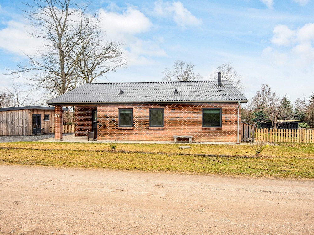 4 Star Holiday Home in Farvang