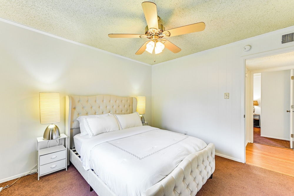 2 Mi to Historic Dtwn Nacogdoches: Cozy Apartment!