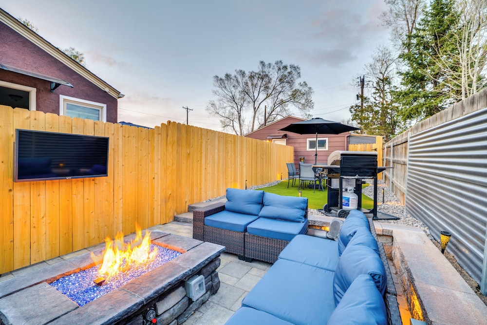 Colorado Springs Apt w/ Private Hot Tub