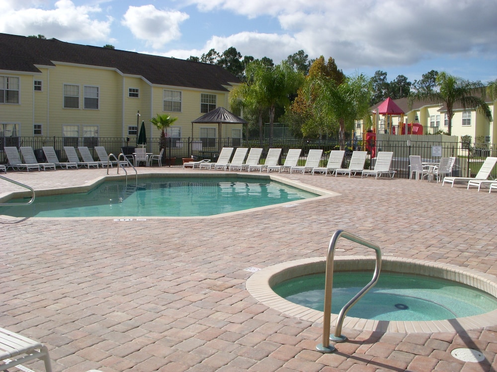 Florida Deluxe Villas, Condos, & Homes