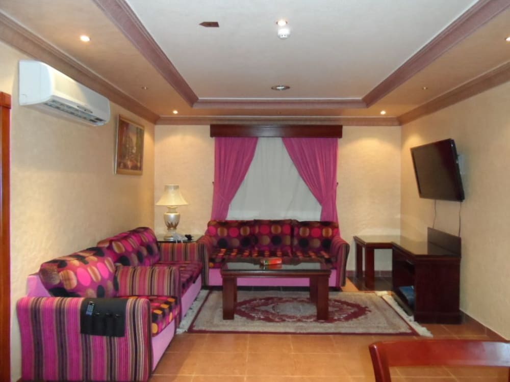 Aknan Al Morooj Furnished Units