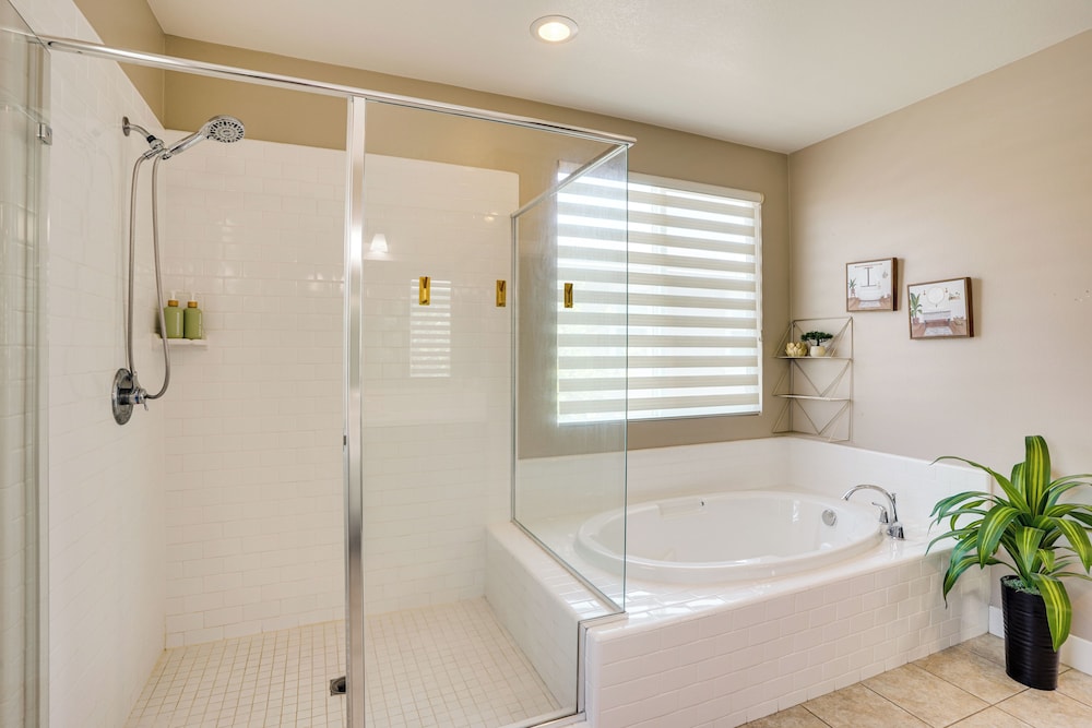 3 Mi to Disneyland: Home w/ Hot Tub + Game Room