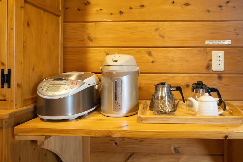 Powder Hut