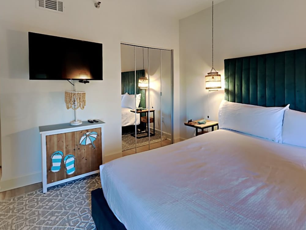 Jade East Towers by Southern Vacation Rentals view 3