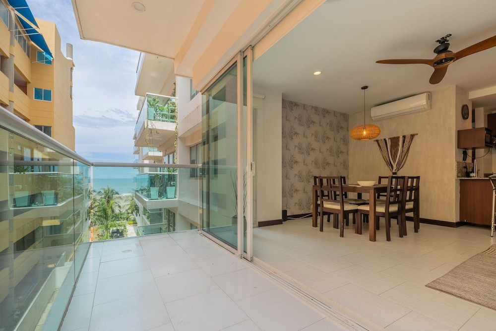 Condominio frente al mar Morros 922