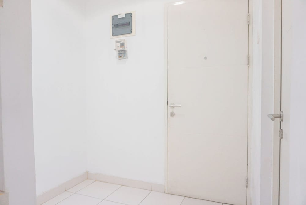 Cozy Living 1BR at Sentul Tower Apartment