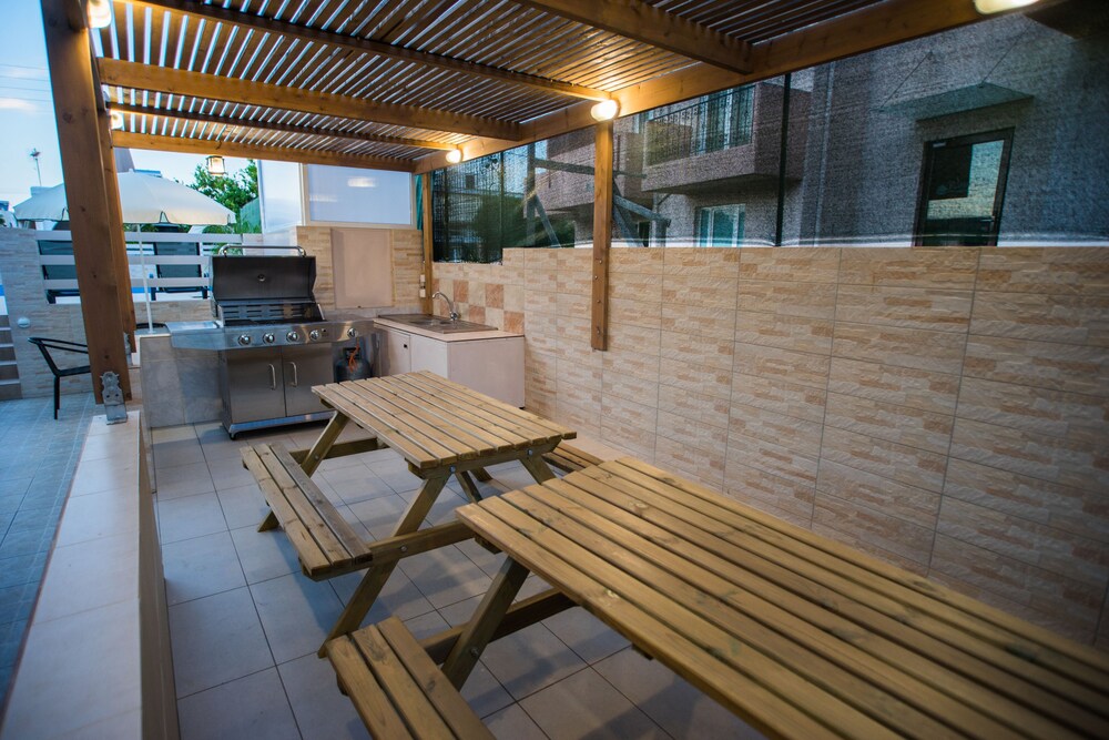 Naiades Luxury Apartments