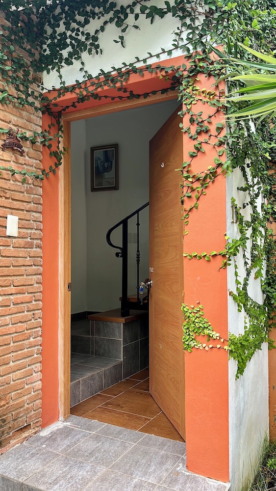 MANAYA Bed & Breakfast