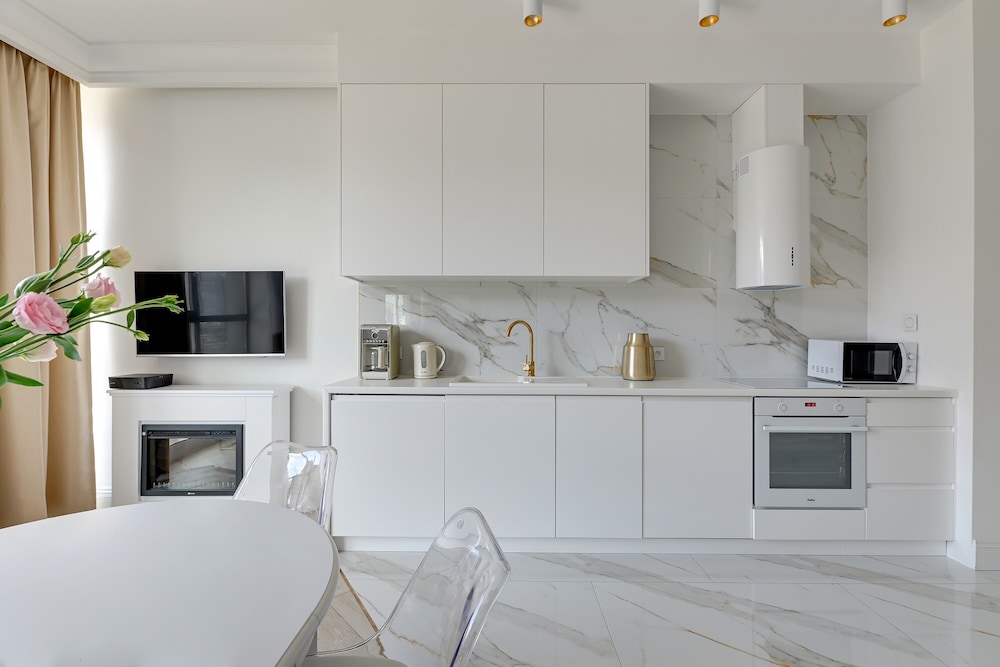 Lion Apartments - The Palace premium apartment with Old City & River View