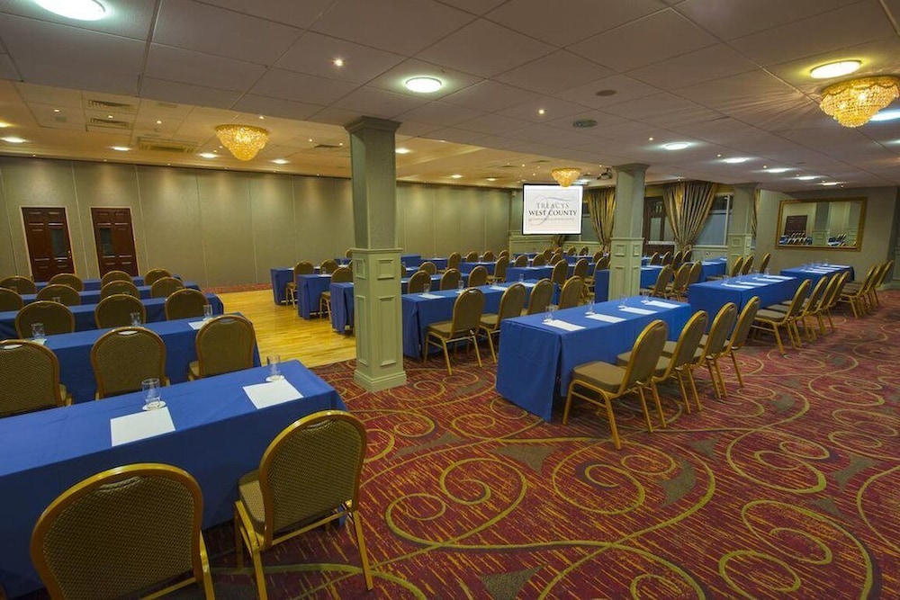 Ennis Vacations - Treacy's West County Conference  Leisure Centre - Property Image 19